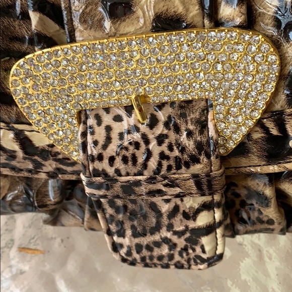 Handbags - Brand new leopard clutch